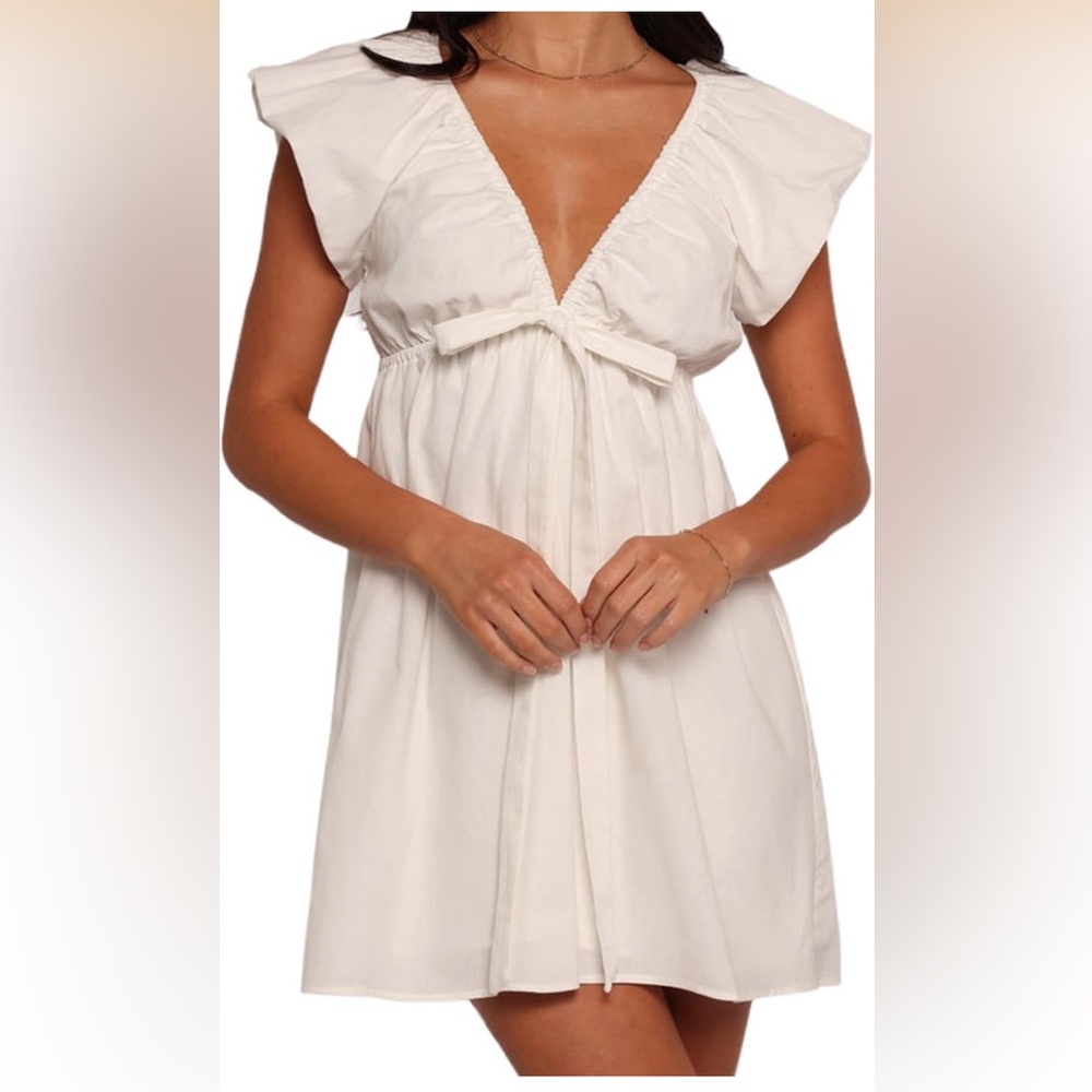 White mini dress with tie